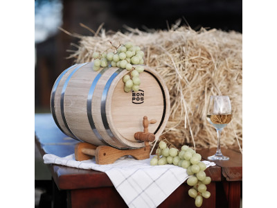 Wie man das ideale Weinfass auswählt: Ratschläge von BONPOS