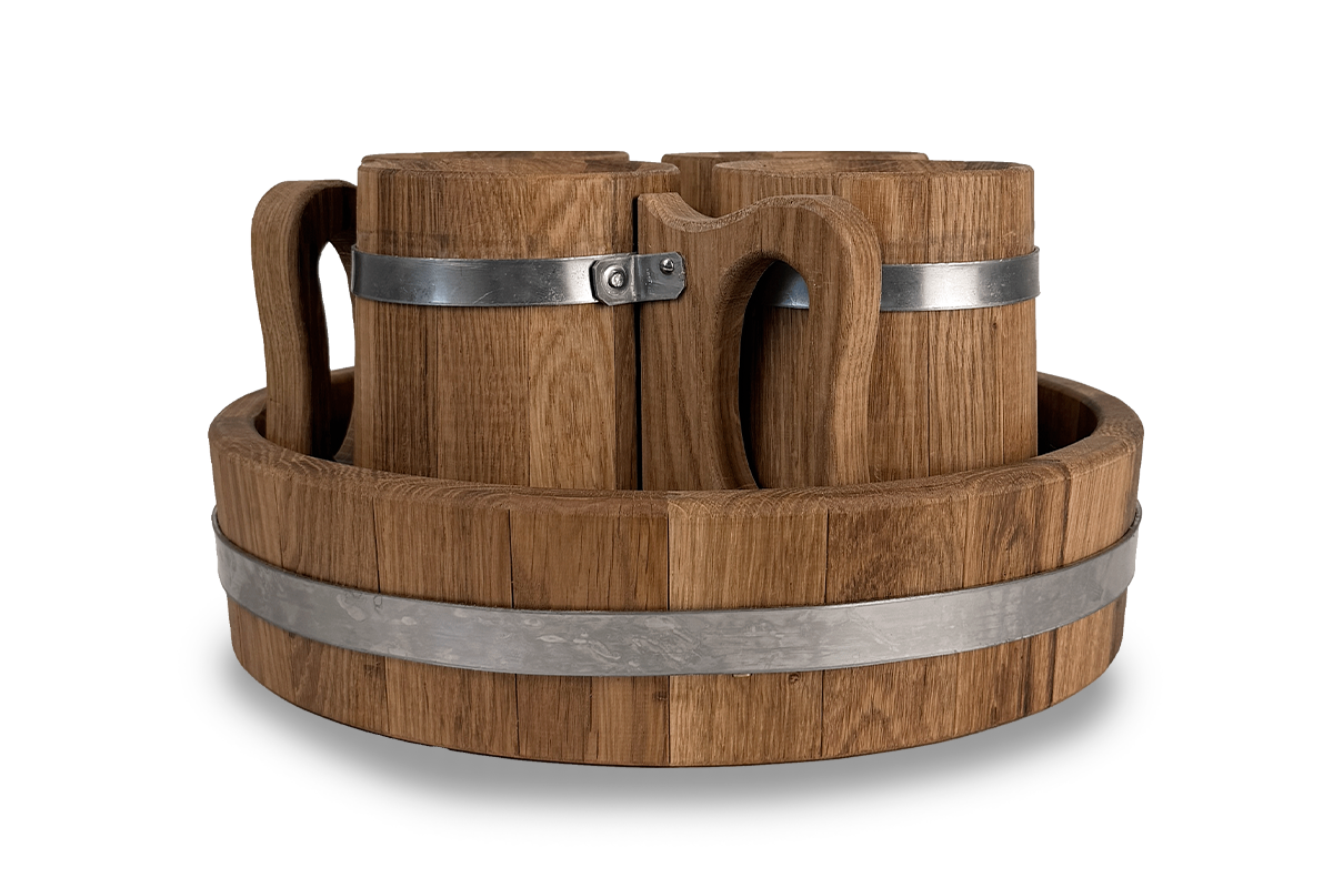 Holzset: 4 Krüge 0.5 L und ein Tablett